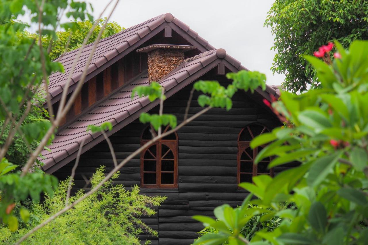 Ratmanee House 호텔 칸차나부리 외부 사진